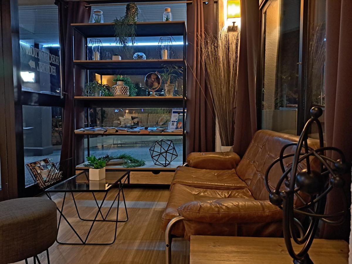 Hotel Le Collier Антиб Экстерьер фото