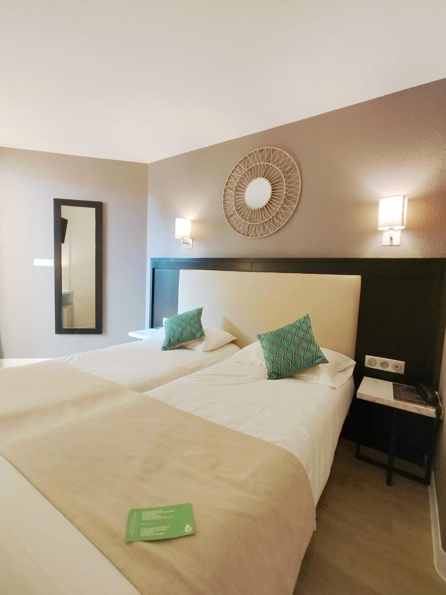Hotel Le Collier Антиб Экстерьер фото
